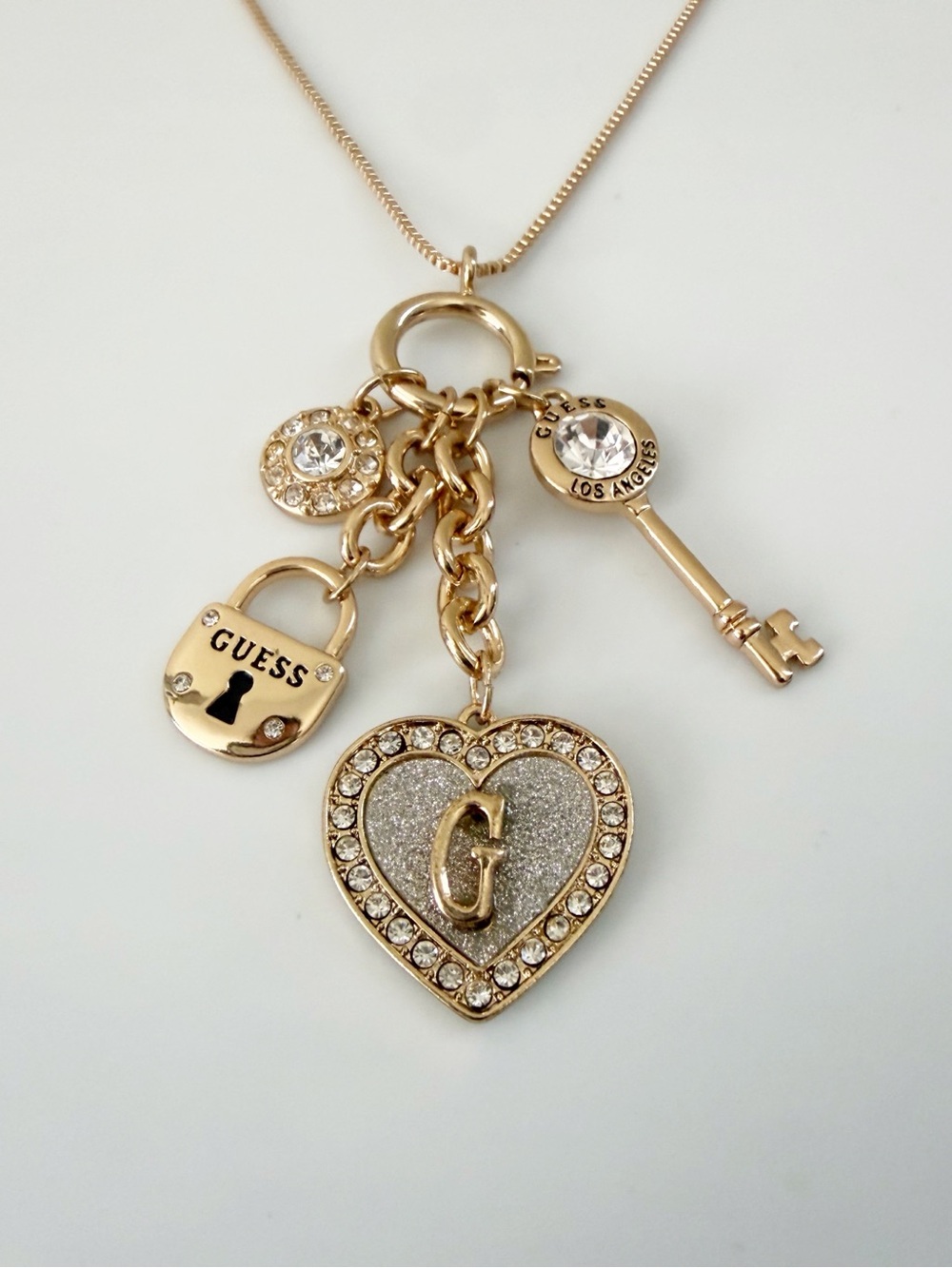 Guess Heart Keys Rhinestone Charms Detach Gold Tone Statement Necklace NWOT